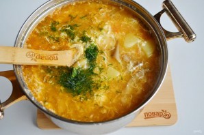 Грибной суп с рисом и яйцом - фото шаг 10