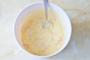 Оладьи с сыром и колбасой - фото шаг 7