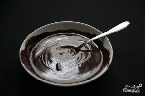 Шоколадный торт с черникой - фото шаг 3