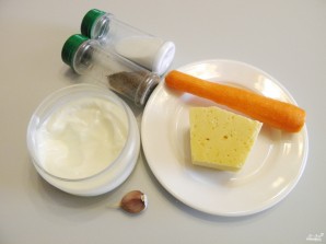 Салат из морковки и сыра - фото шаг 1