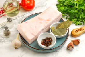 Сало в рассоле в банке - фото шаг 1