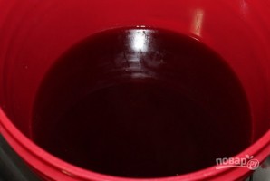 Вино из вишни - фото шаг 9