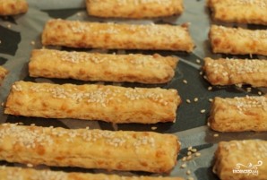 Сырное печенье с кунжутом - фото шаг 9