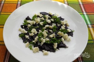Овощной салат с сырыми шампиньонами - фото шаг 3