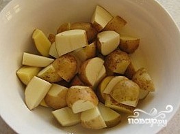 Картофель в рукаве в духовке - фото шаг 2