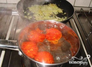 Тунец в томатном соусе - фото шаг 2