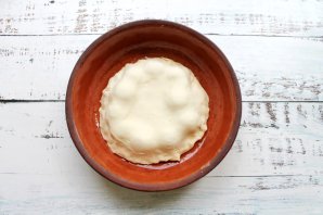 Пирог с камамбером и помидорами черри - фото шаг 4