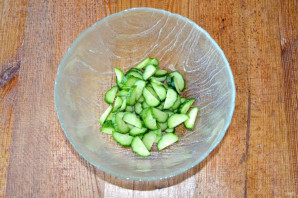 Салат со шпинатом и огурцом - фото шаг 2
