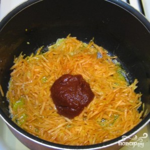 Ягненок с рисом, морковью и томатной пастой - фото шаг 4