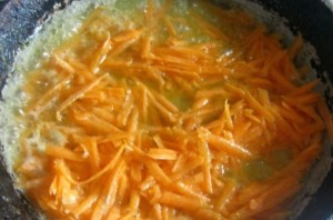 Суп с цветной капустой и фрикадельками - фото шаг 6
