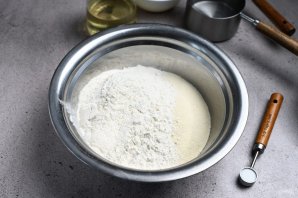 Блины на кефире дрожжевые - фото шаг 7