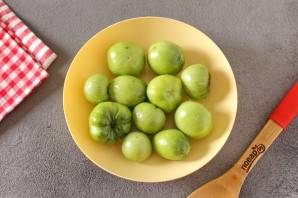 Зеленые помидоры в томатном соке на зиму - фото шаг 2