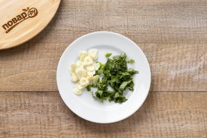 Салат из огурцов с базиликом на зиму - фото шаг 4