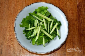 Зеленый салат с кальмаром - фото шаг 4