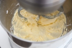 Песочное печенье "Курабье" на маргарине - фото шаг 3
