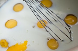 Диетический омлет в духовке - фото шаг 2