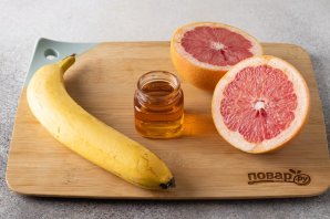 Смузи с грейпфрутом и бананом - фото шаг 1