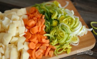 Легкий куриный суп с овощами - фото шаг 2