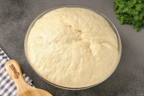 Дрожжевое тесто на подсолнечном масле для печёных пирожков - фото шаг 8