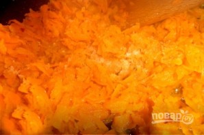 Морковный рулет с сырной начинкой - фото шаг 1