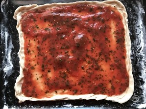 Потрясающая итальянская пицца с моцареллой - фото шаг 10
