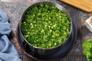 Салат с сайрой и рисом - фото шаг 6