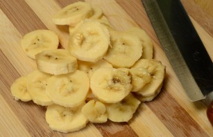 Банановый соус - фото шаг 1