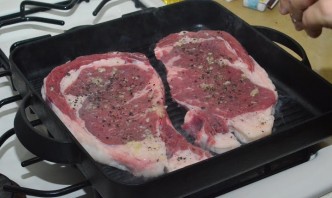 Мясо на сковороде-гриль - фото шаг 2