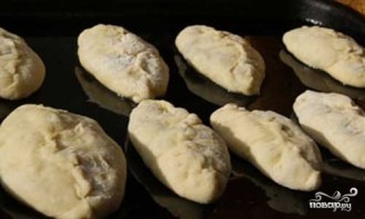 Пирожки с капустой и мясом - фото шаг 10