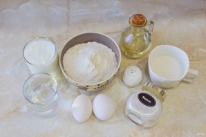 Блины на кефире с кипятком - фото шаг 1