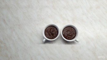 Шоколадный кекс за 3 минуты в микроволновке - фото шаг 3
