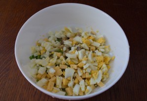 Салат с шампиньонами и сыром - фото шаг 4