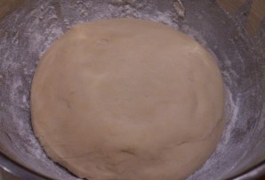 Тесто для пиццы с молоком - фото шаг 5