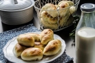 Пирожки с капустой и яйцом