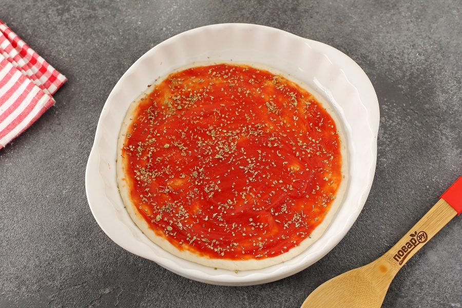 Посыпана пряными. Пицца Фунги. Recipe of kokrech.