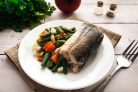 Рыба запеченная со стручковой фасолью