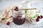 Вишневое варенье с шоколадом