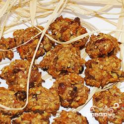 Рецепт Овсяное печенье "Здрава" с сухофруктами, орехами и ягодами