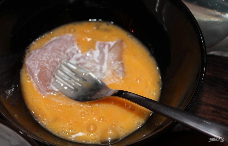 Куриная грудка в сухарях на сковороде рецепт с фото