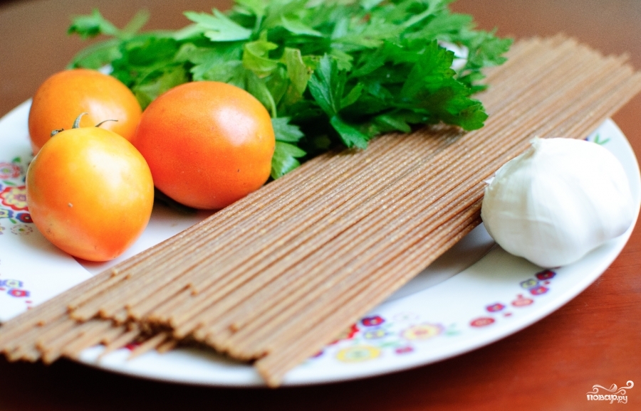 Рецепт Спагетти с базиликом и помидорами