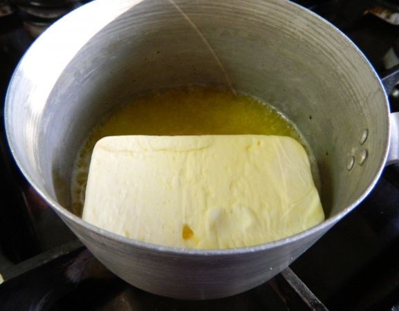 Тесто на сливочном масле. Тесто на маргарине для пирога. Тесто на растопленном маргарине для пирога. Тесто на кефире и маргарине.