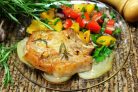 Свиная корейка с розмарином и чесноком в духовке