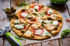 Пицца с оливками и креветками