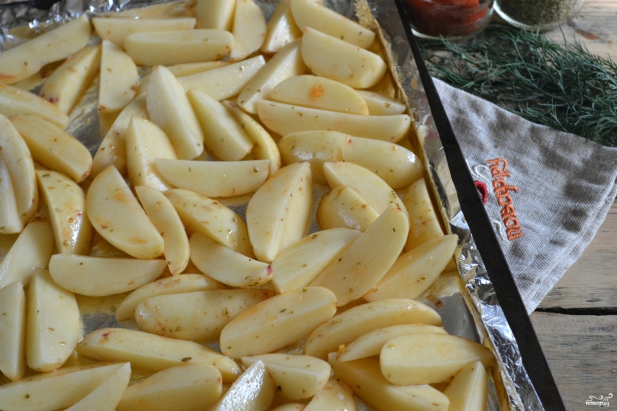 Картошка по деревенски в духовке рецепт с фото пошагово