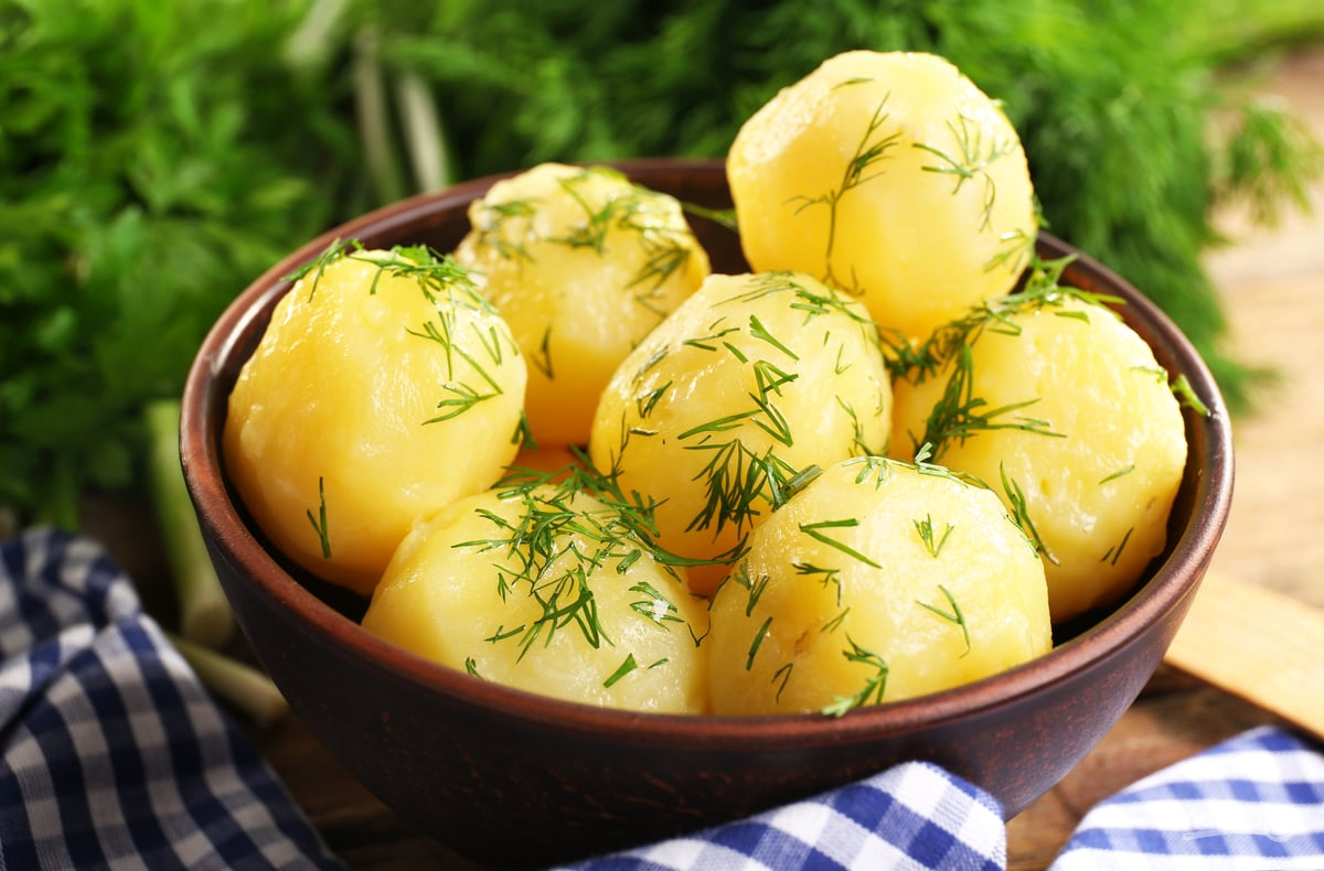Сколько варить картошку для салата оливье и Маленькая хитрость