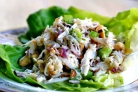 Крабовый салат с грушей и орехами
