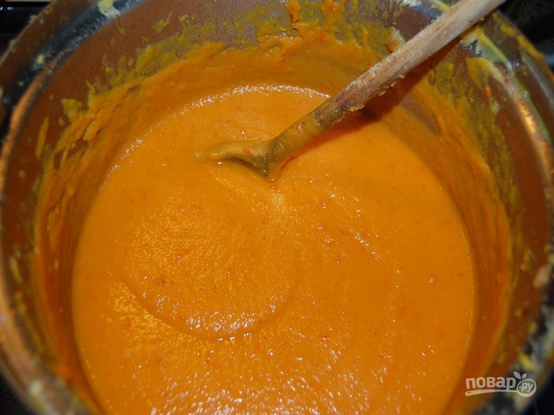 Хрустящий суп из тыквы с сухариками