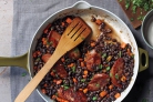 Черная фасоль с колбасками