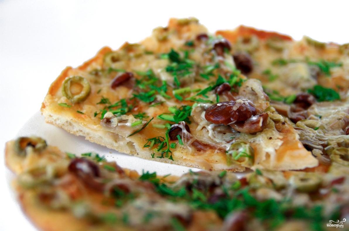 Рецепт Пицца с опятами и колбасой