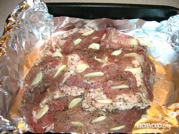 Мясо в фольге в духовке сколько времени